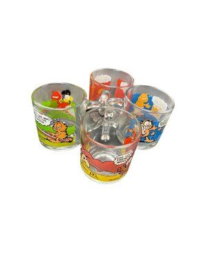 Garfield VTG 1970's McDonalds Jim Davis set of 4 coffee mugs 3.5"x3" SKU 10-914